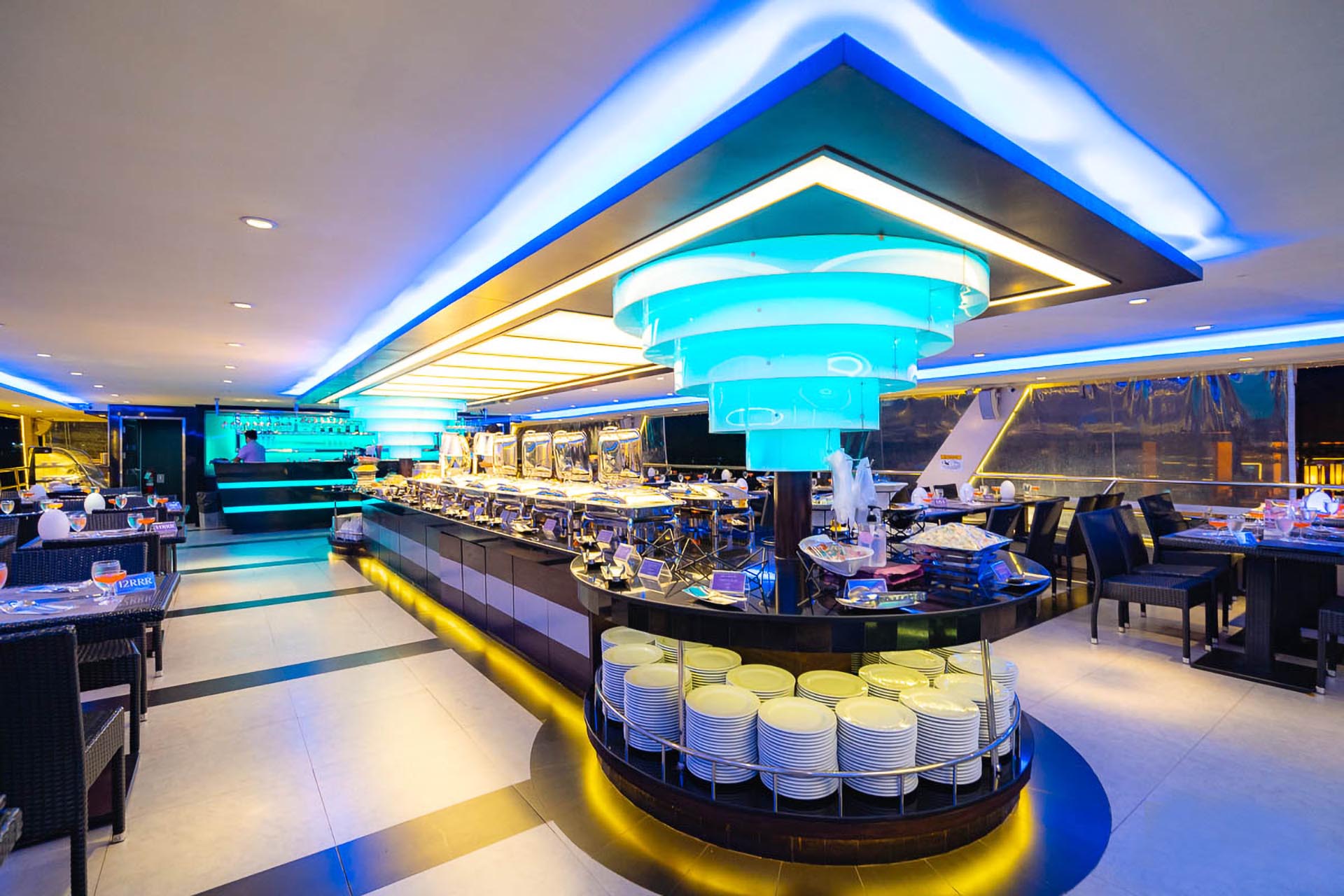 Bangkok: Chao Phraya Princess Dinner Cruise