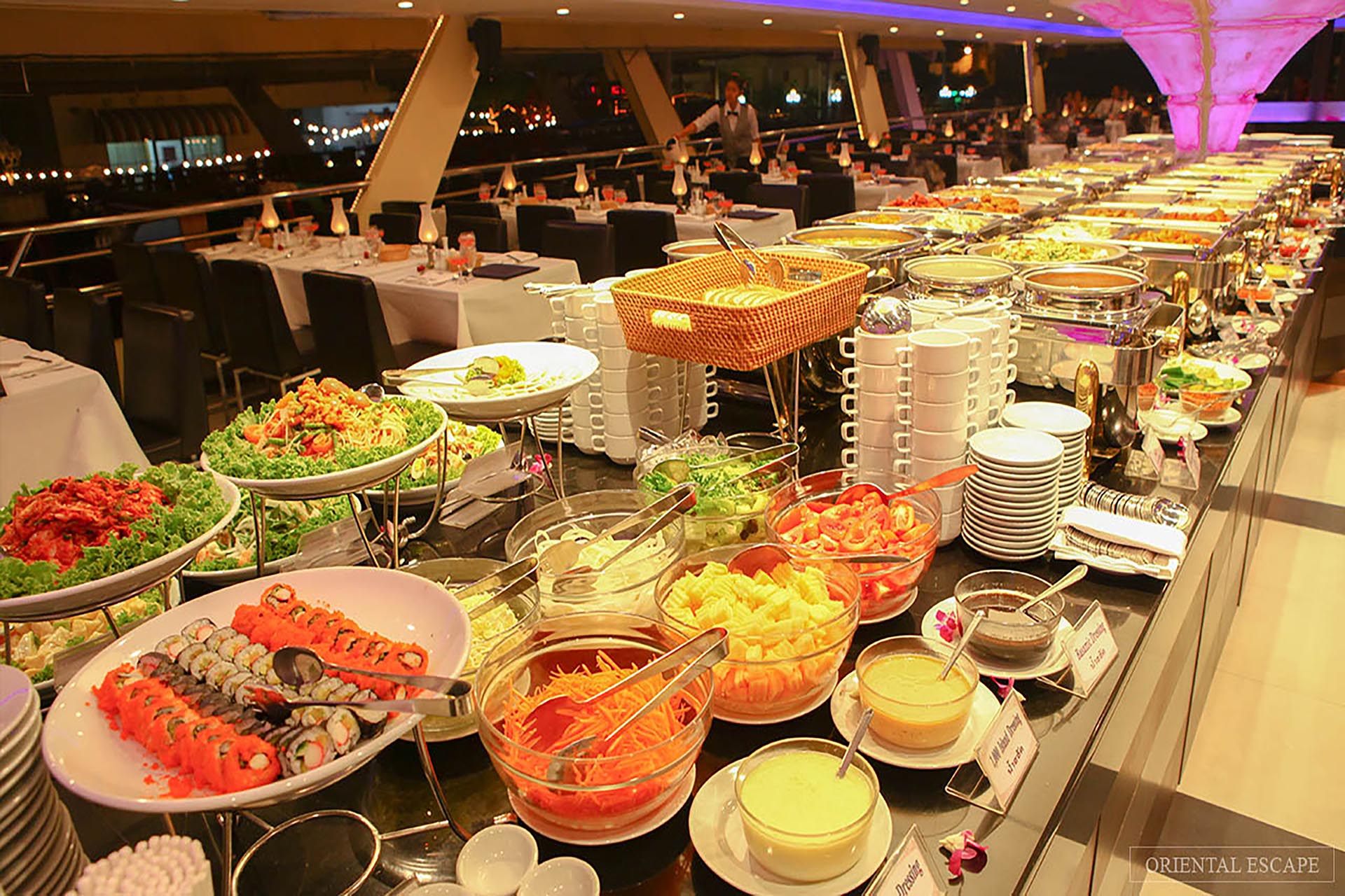 Bangkok: Chao Phraya Princess Dinner Cruise