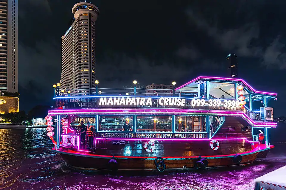 Bangkok: Mahapatra Cruise on the Chao Phraya