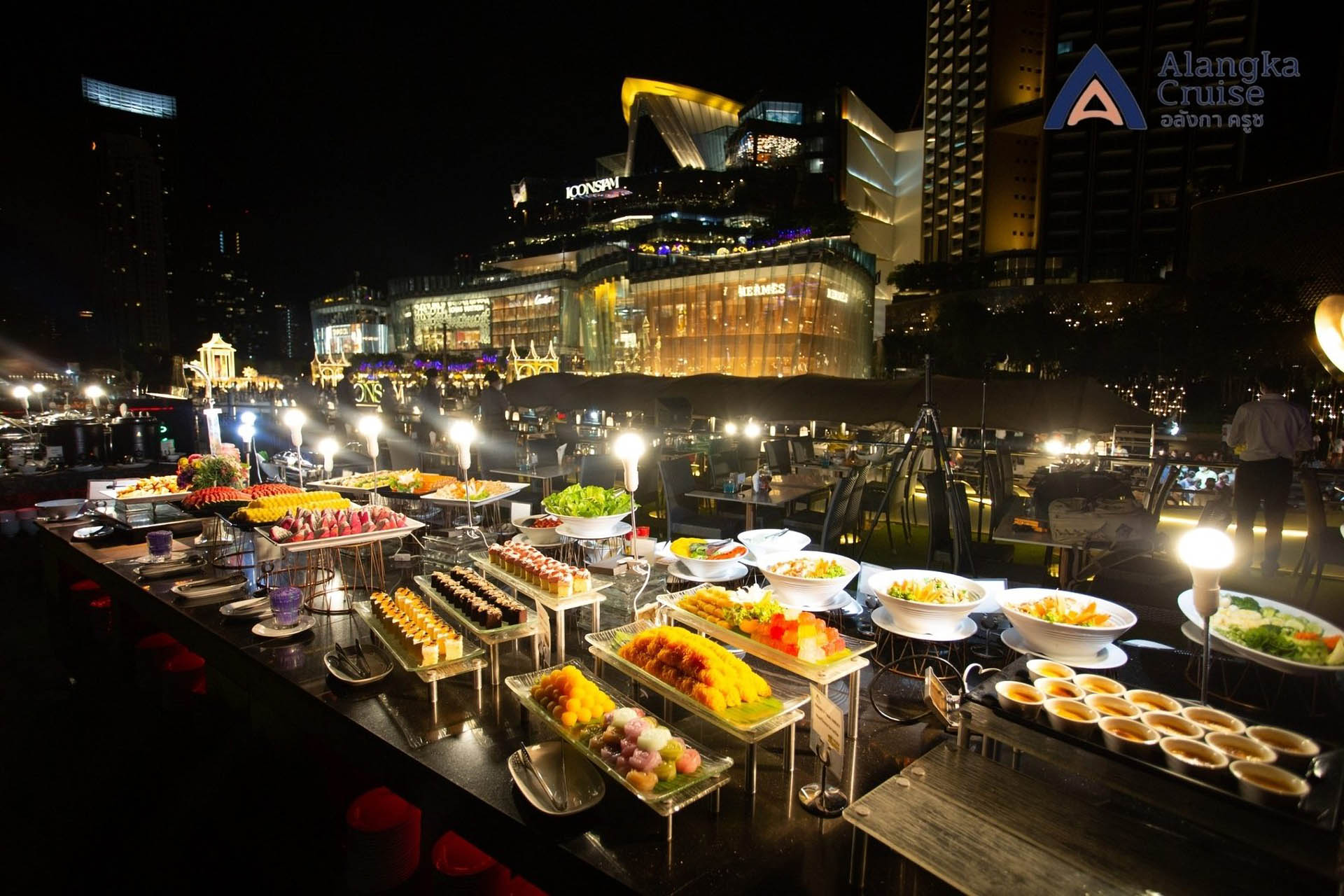 Bangkok: Alangka Cruise Buffet on the Chao Phraya River