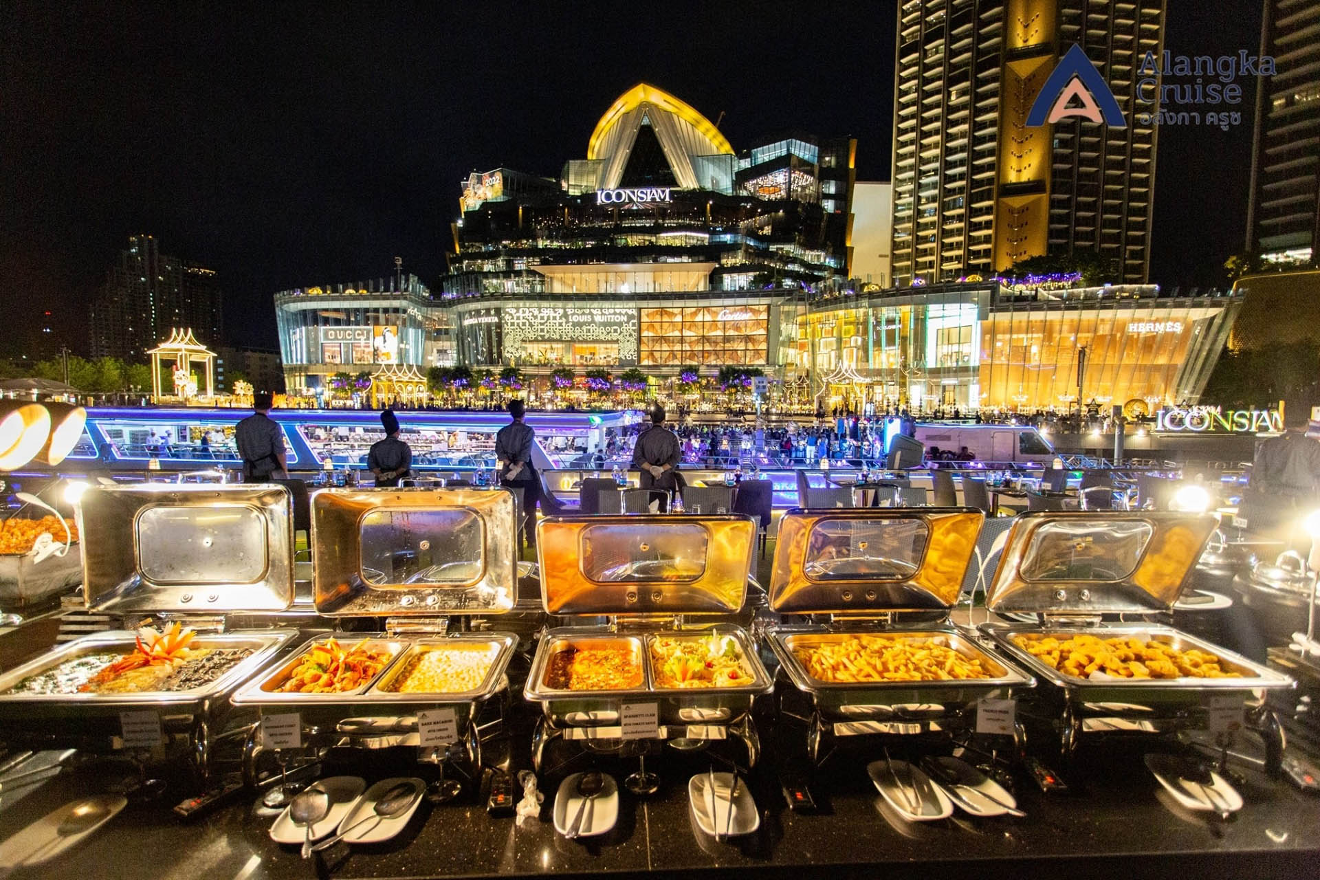 Bangkok: Alangka Cruise Buffet on the Chao Phraya River