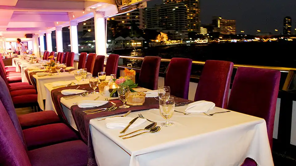 Bangkok: Chaophraya Cruise: A Magical Evening of Dinner, Music & River View