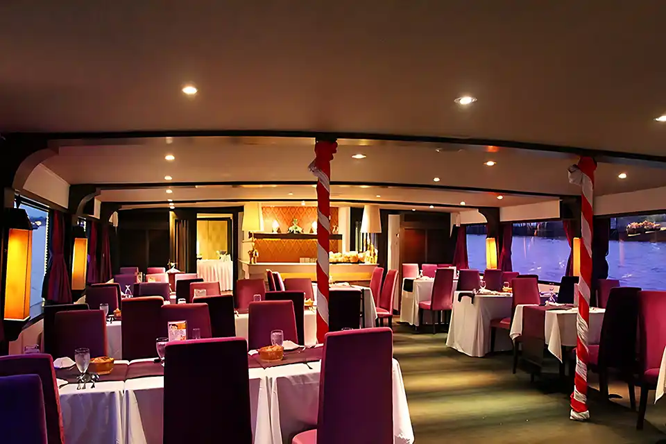 Bangkok: Chaophraya Cruise: A Magical Evening of Dinner, Music & River View