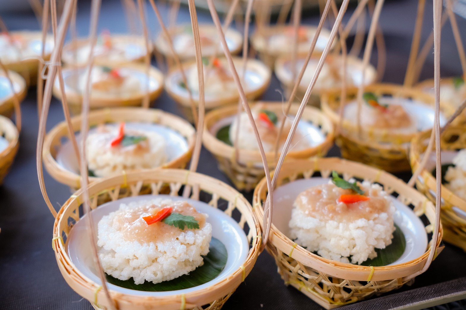 Bangkok: Michelin Dining on Wheels Thai Bus Food Tour Experience