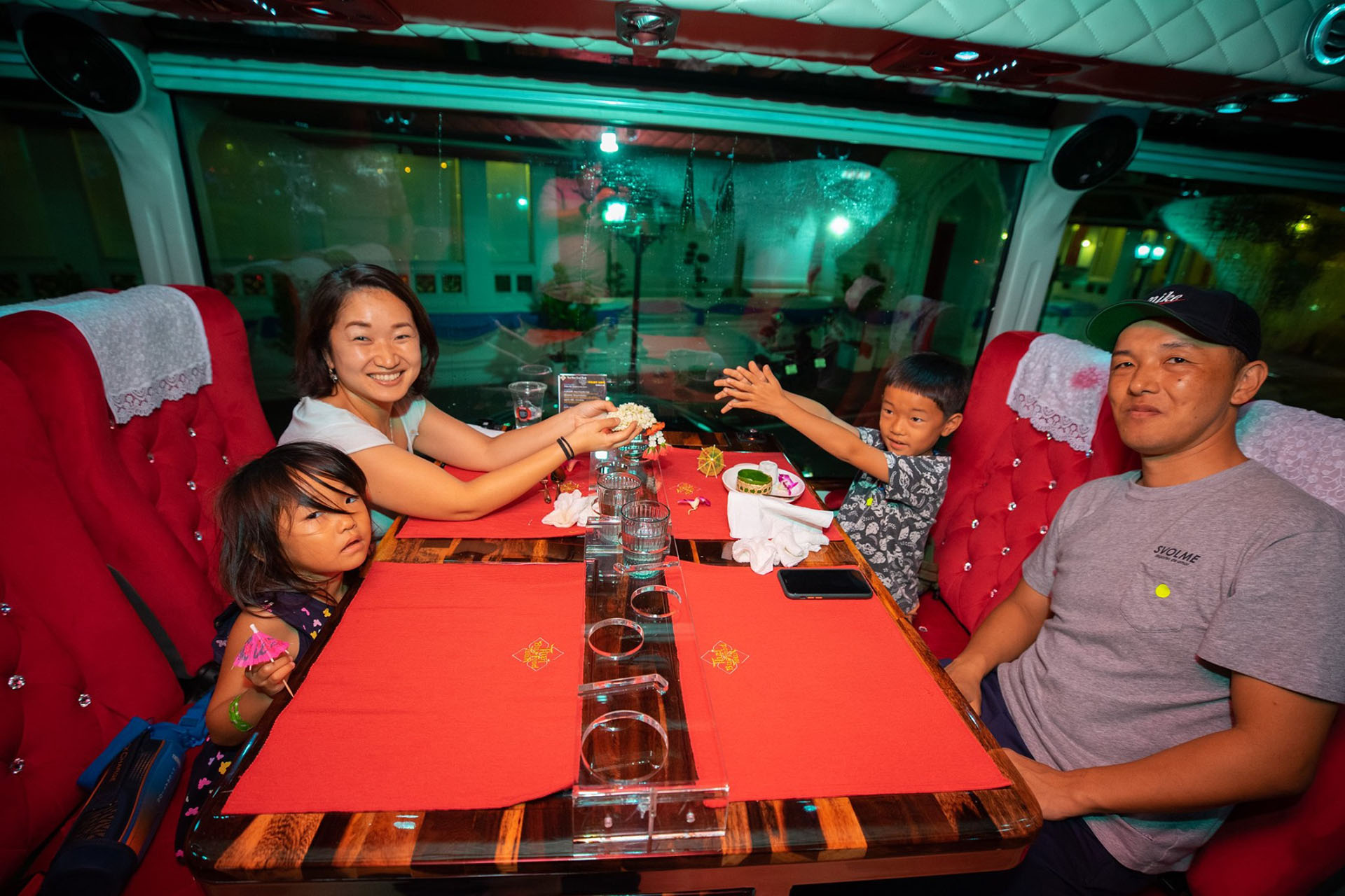 Bangkok: Michelin Dining on Wheels Thai Bus Food Tour Experience
