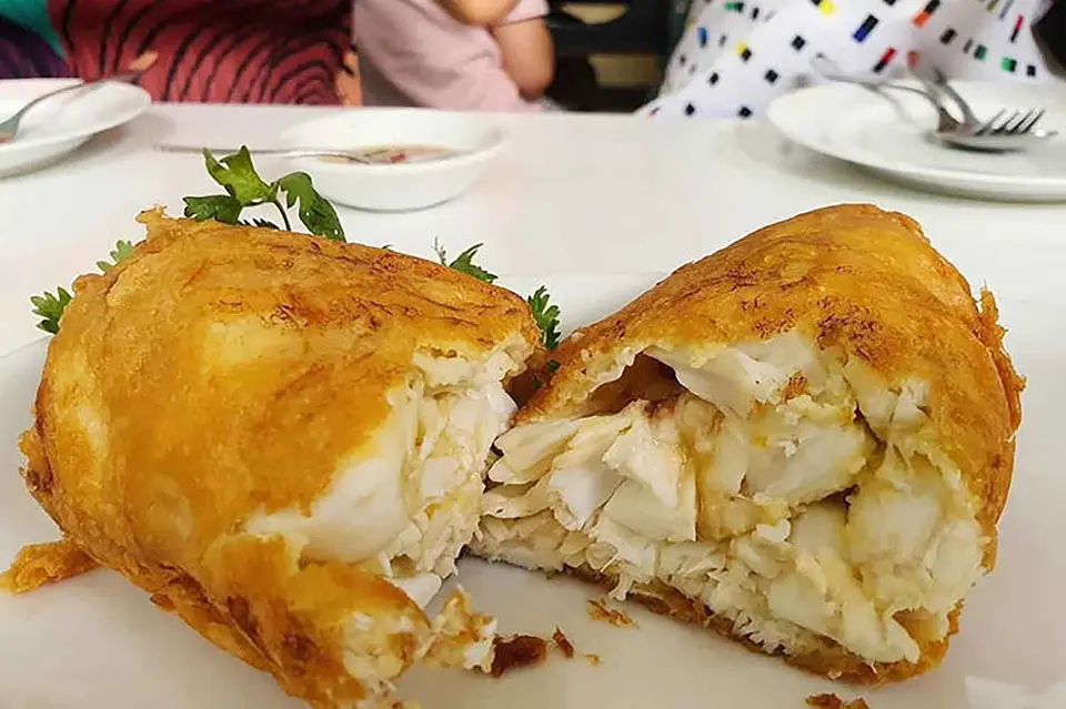 Top Bangkok Street Food: Crab omelet at Raan Jay Fai, Bangkok's legendary Michelin-starred street food spot