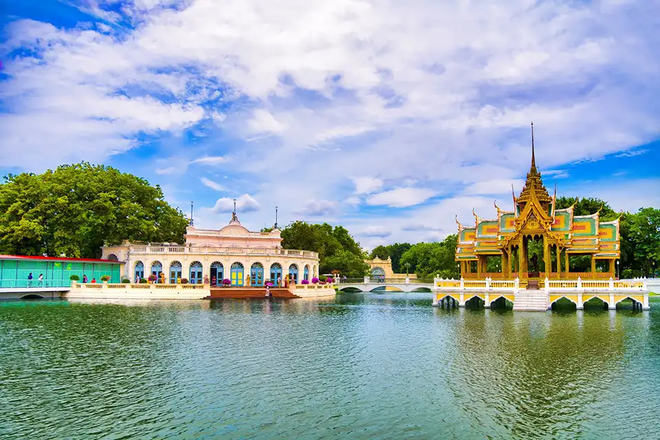 From Bangkok: Ayutthaya Night Tour with Night Market and Hotel Transfer (Join Tour)