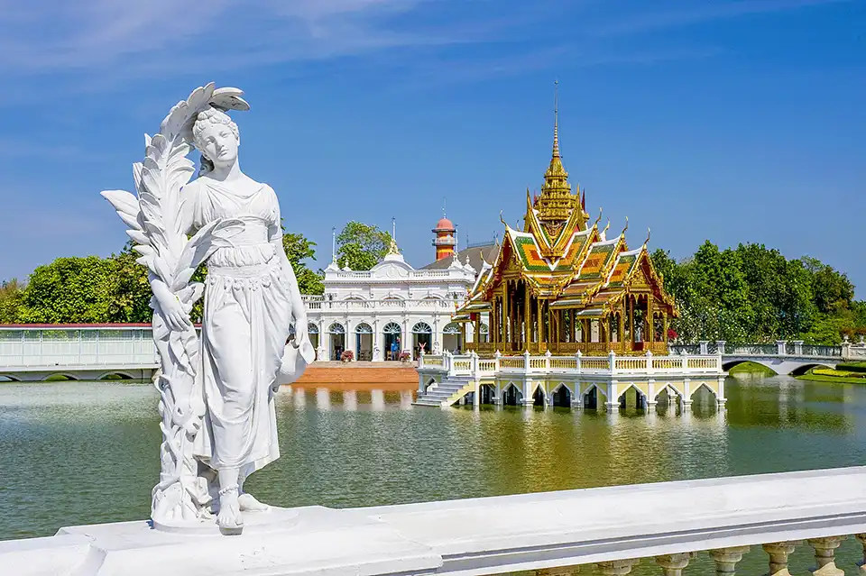 From Bangkok: Ayutthaya Night Tour with Night Market and Hotel Transfer (Join Tour)