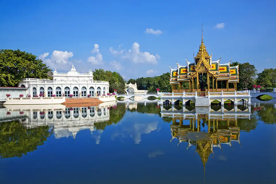 From Bangkok: Ayutthaya Night Tour with Night Market and Hotel Transfer (Join Tour)