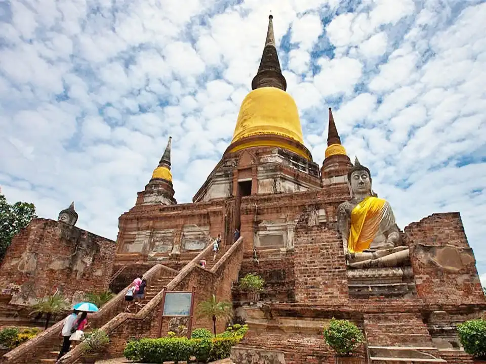 From Bangkok: Ayutthaya Night Tour with Night Market and Hotel Transfer (Join Tour)