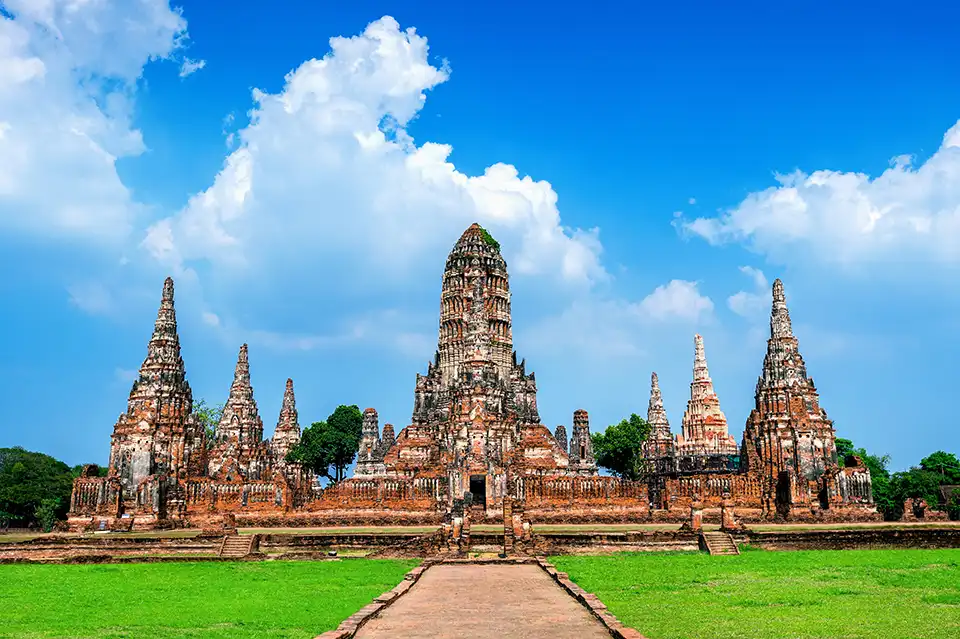 From Bangkok: Ayutthaya Night Tour with Night Market and Hotel Transfer (Join Tour)