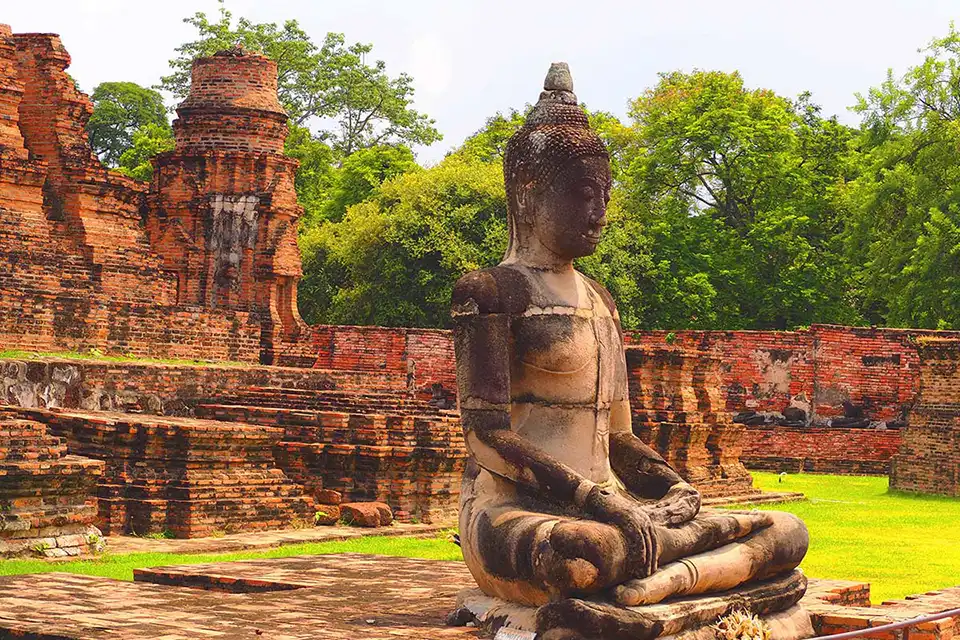 From Bangkok: Ayutthaya Night Tour with Night Market and Hotel Transfer (Join Tour)