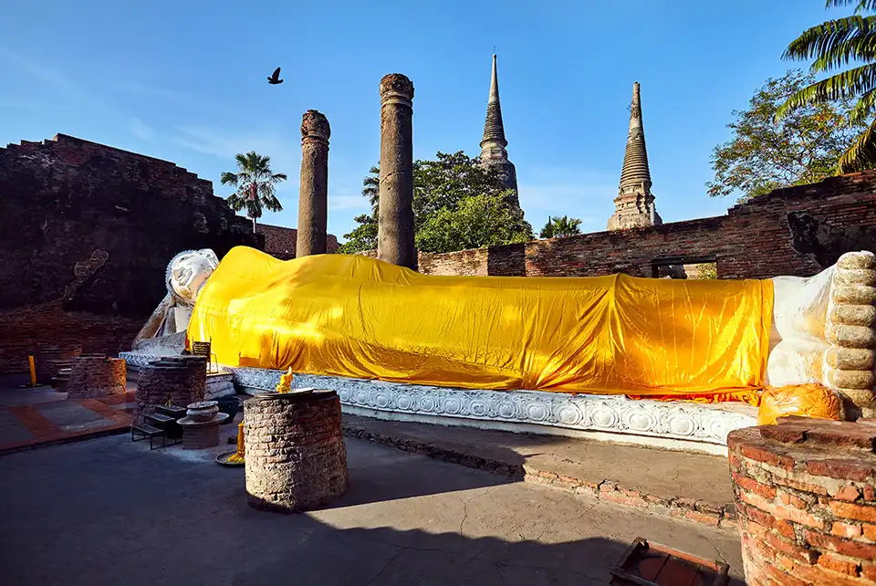 From Bangkok: Ayutthaya Night Tour with Night Market and Hotel Transfer (Join Tour)