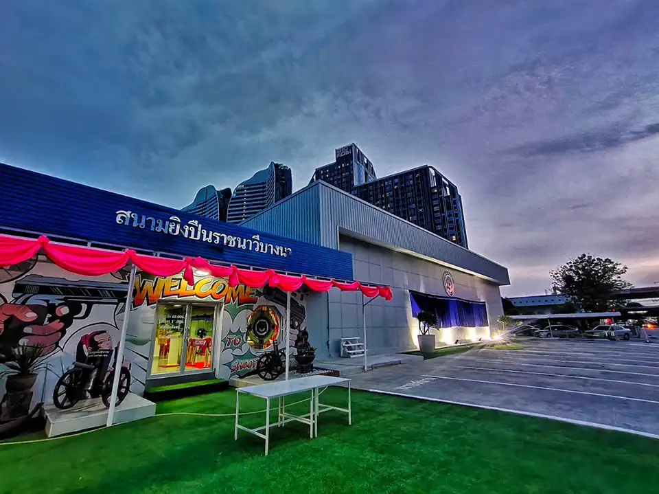 Bangkok: Ratchanawi Bang Na Shooting Range Experience
