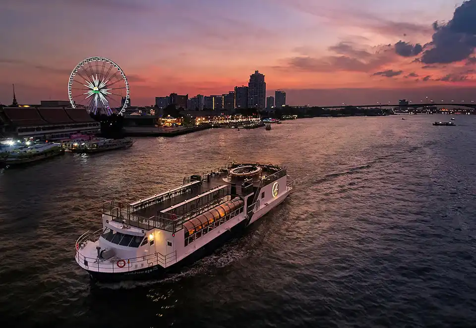 Bangkok: Saffron Cruise by Banyan Tree – Luxury Dinner Cruise