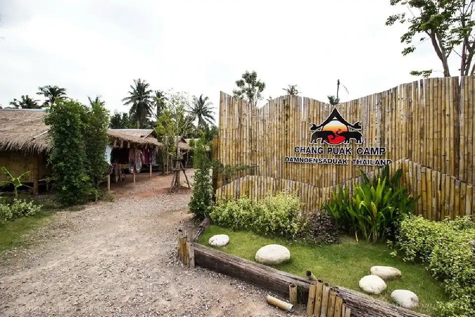 Bangkok: Chang Puak Camp Damnoen Saduak