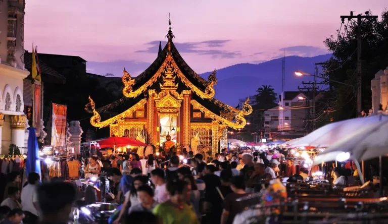 Chiang Mai Night Market Crowded Lively