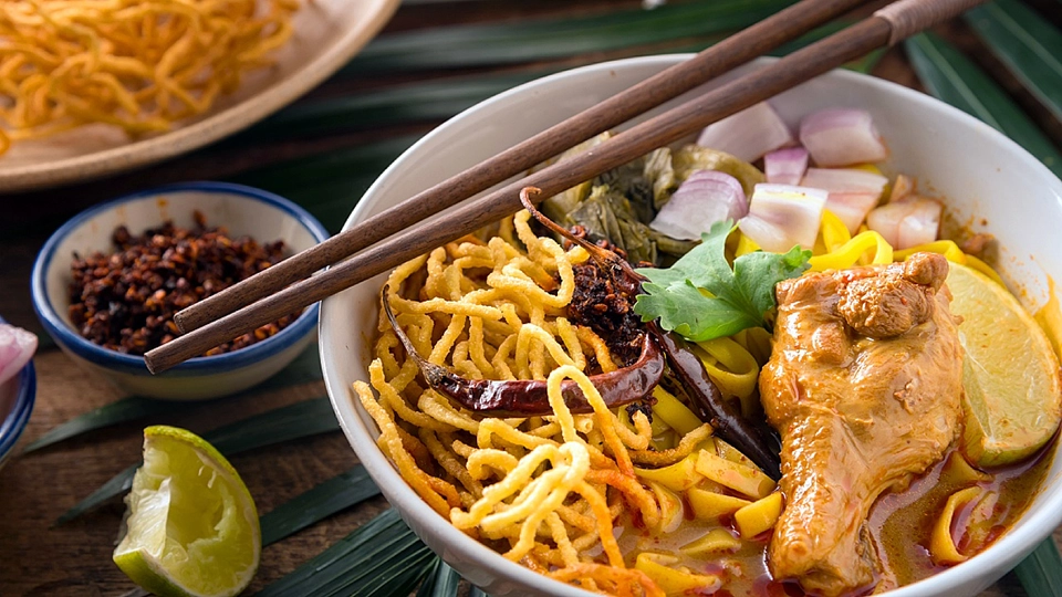 Chiang Mai 5 Famous Khao Soi Mae Sai – The Classic Favorite