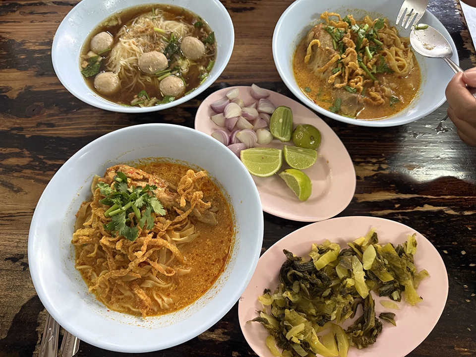 Chiang Mai 5 Famous Khao Soi Mae Sai – The Classic Favorite