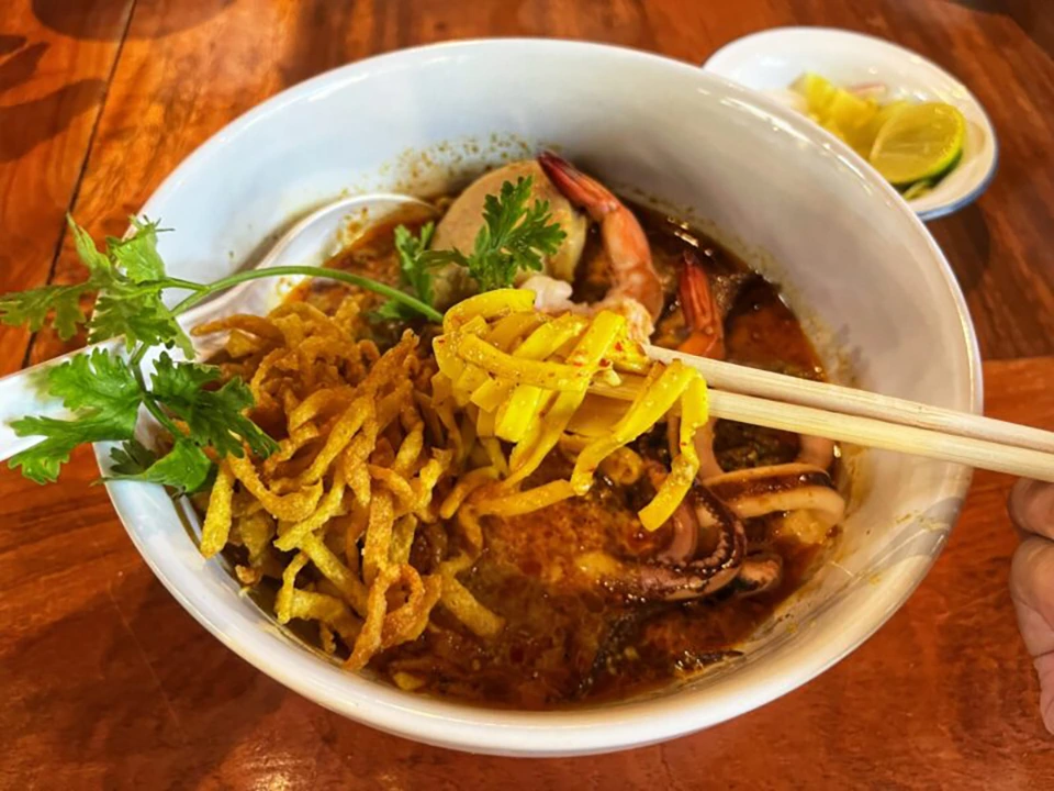 Chiang Mai 5 Famous Khao Soi Nimman’s Hidden Gem – Modern Twist