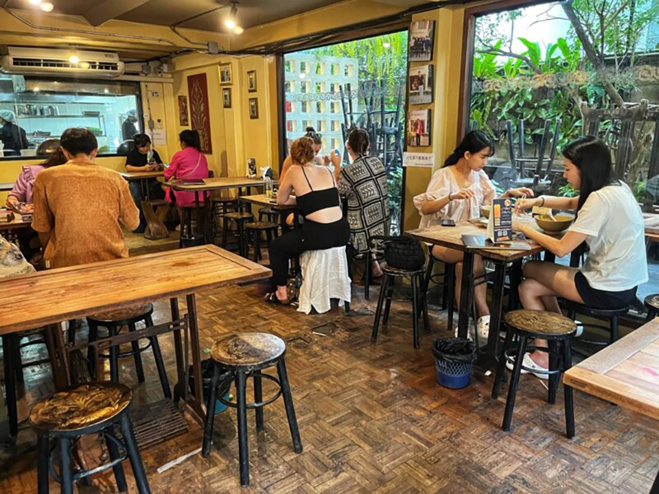Chiang Mai 5 Famous Khao Soi Nimman’s Hidden Gem – Modern Twist