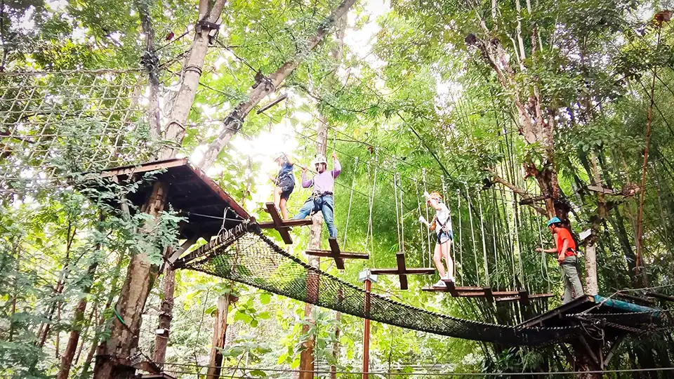 Chiang Mai: Phoenix Adventure Zipline & High Rope