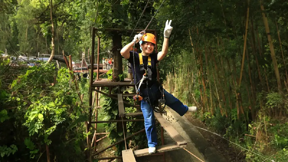 Chiang Mai: Phoenix Adventure Zipline & High Rope