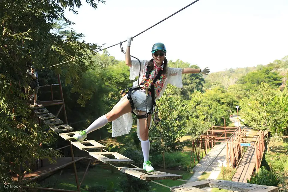 Chiang Mai: Phoenix Adventure Zipline & High Rope