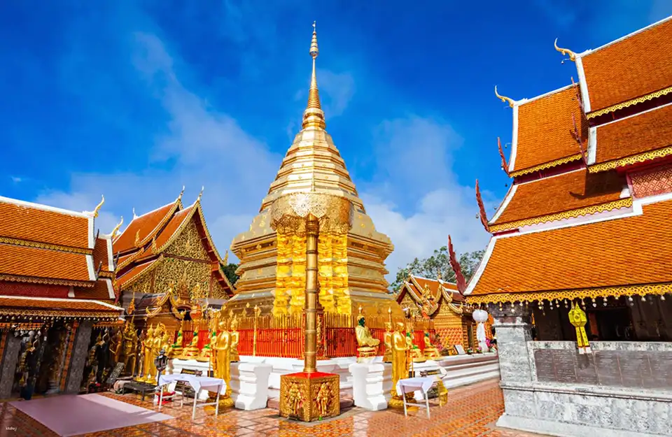 Ching Mai:  Doi Suthep and Chiang Mai University (Ang Kaew) Joined Tour