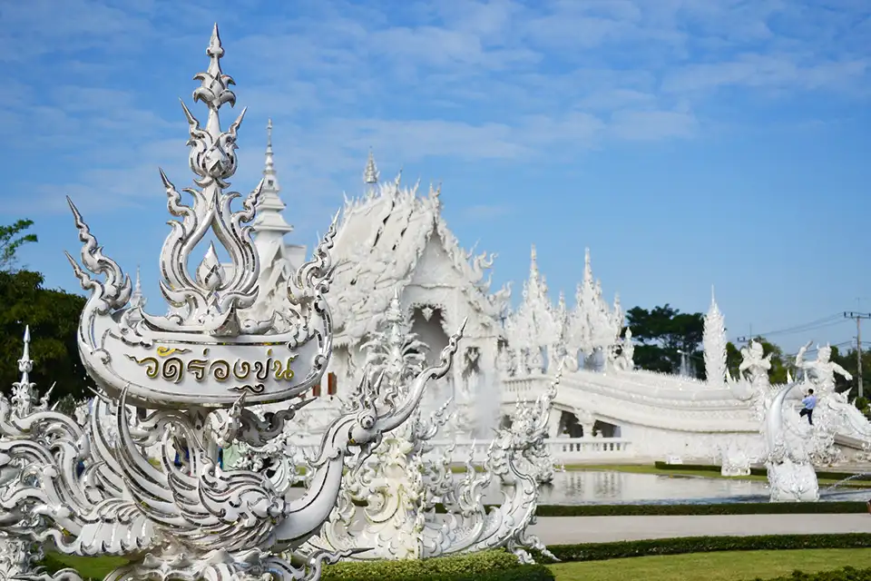 From Chiang Mai: Red Temple, White Temple, Blue Temple and Lalita Cafe: Chiang Rai
