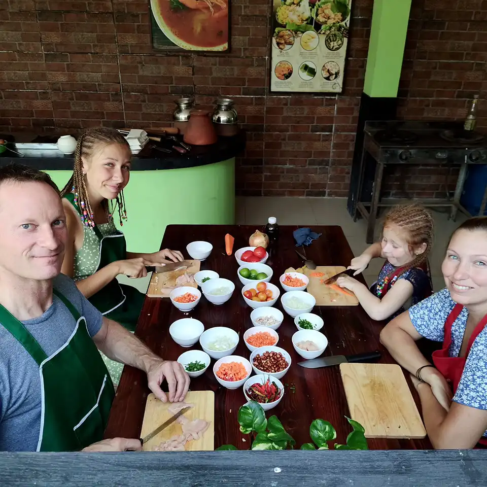 Pattaya: Asian Spicy Garden Thai Cooking Class