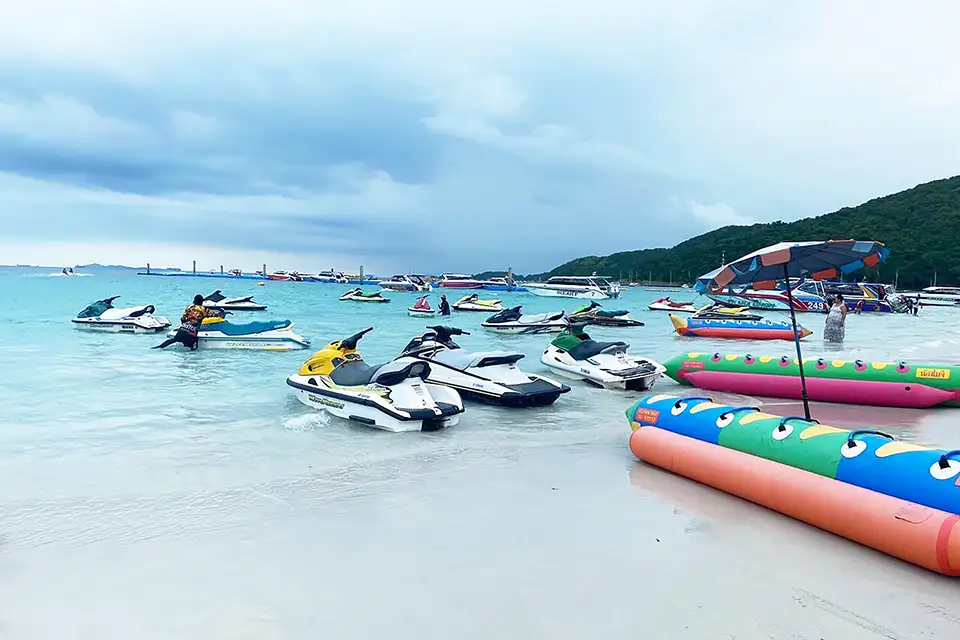 Pattaya: Koh Larn Join Tour by Speedboat