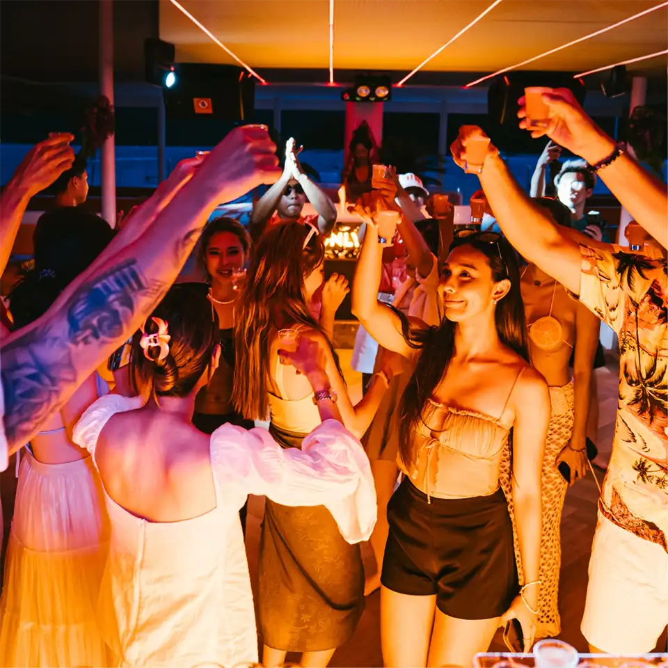 Pattaya: Once Yachting Party 3 Islands Trip (Join Tour)