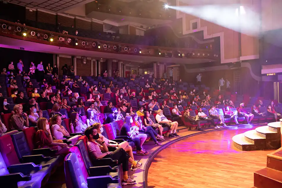 Pattaya: Alcazar Cabaret  Show Admission Ticket