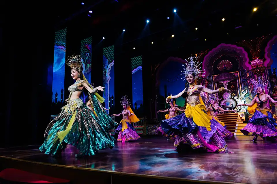 Pattaya: Alcazar Cabaret  Show Admission Ticket