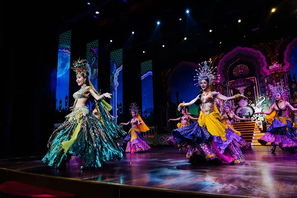 Pattaya: Alcazar Cabaret  Show Admission Ticket