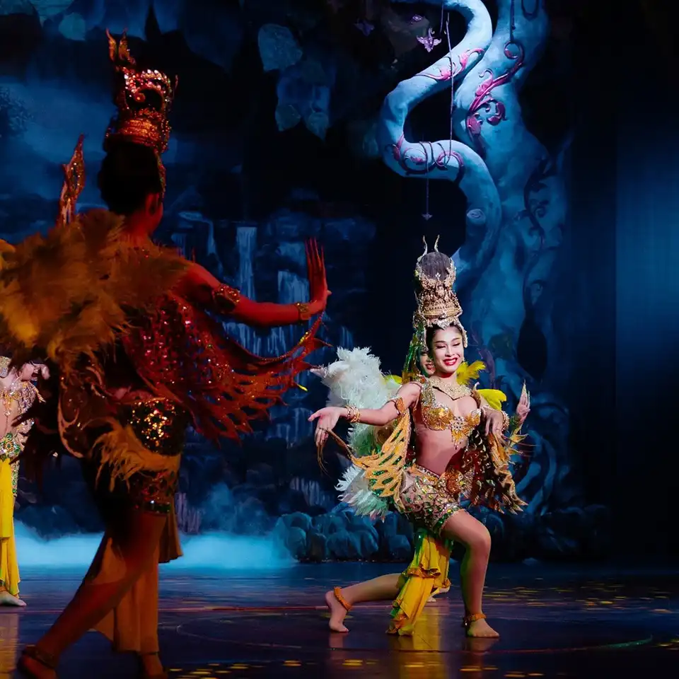 Pattaya: Alcazar Cabaret  Show Admission Ticket