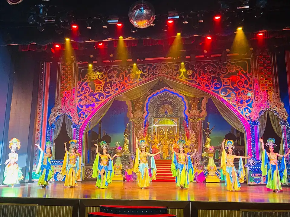 Pattaya: Alcazar Cabaret  Show Admission Ticket