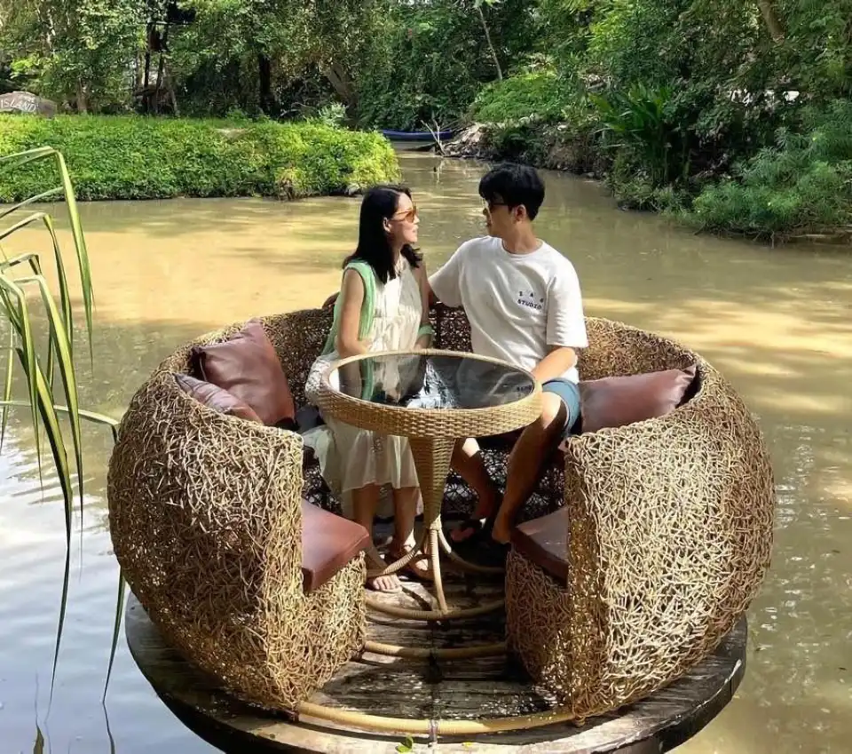 Pattaya Elephant Village and MongChang Cafe