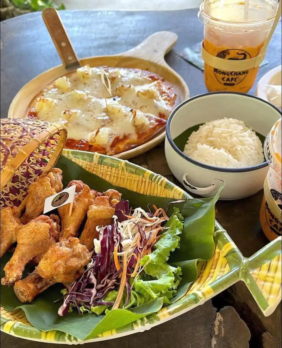 Pattaya Elephant Village and MongChang Cafe
