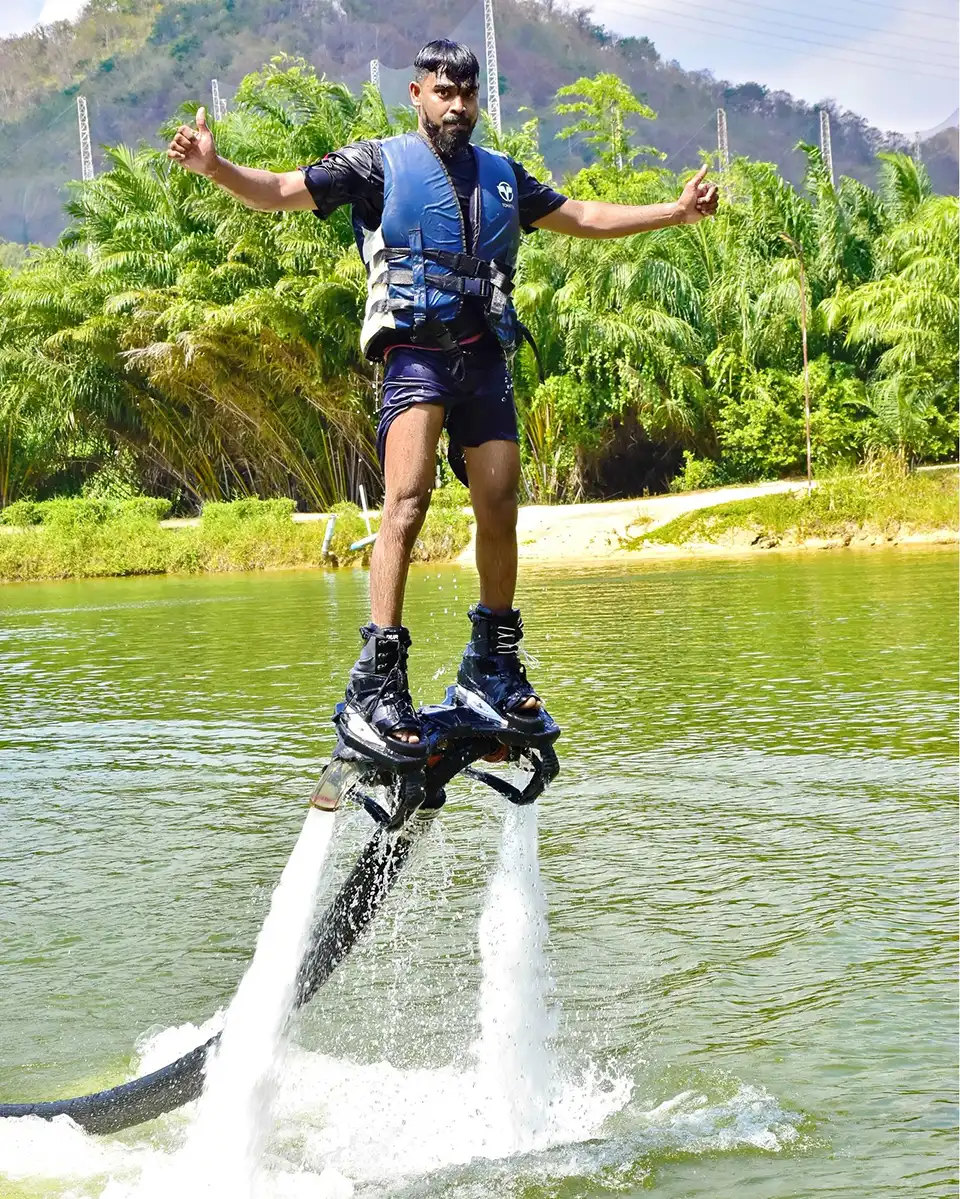 Pattaya: Bungy Jump, Jet Board and Zipline at Changthai Thappraya Safari