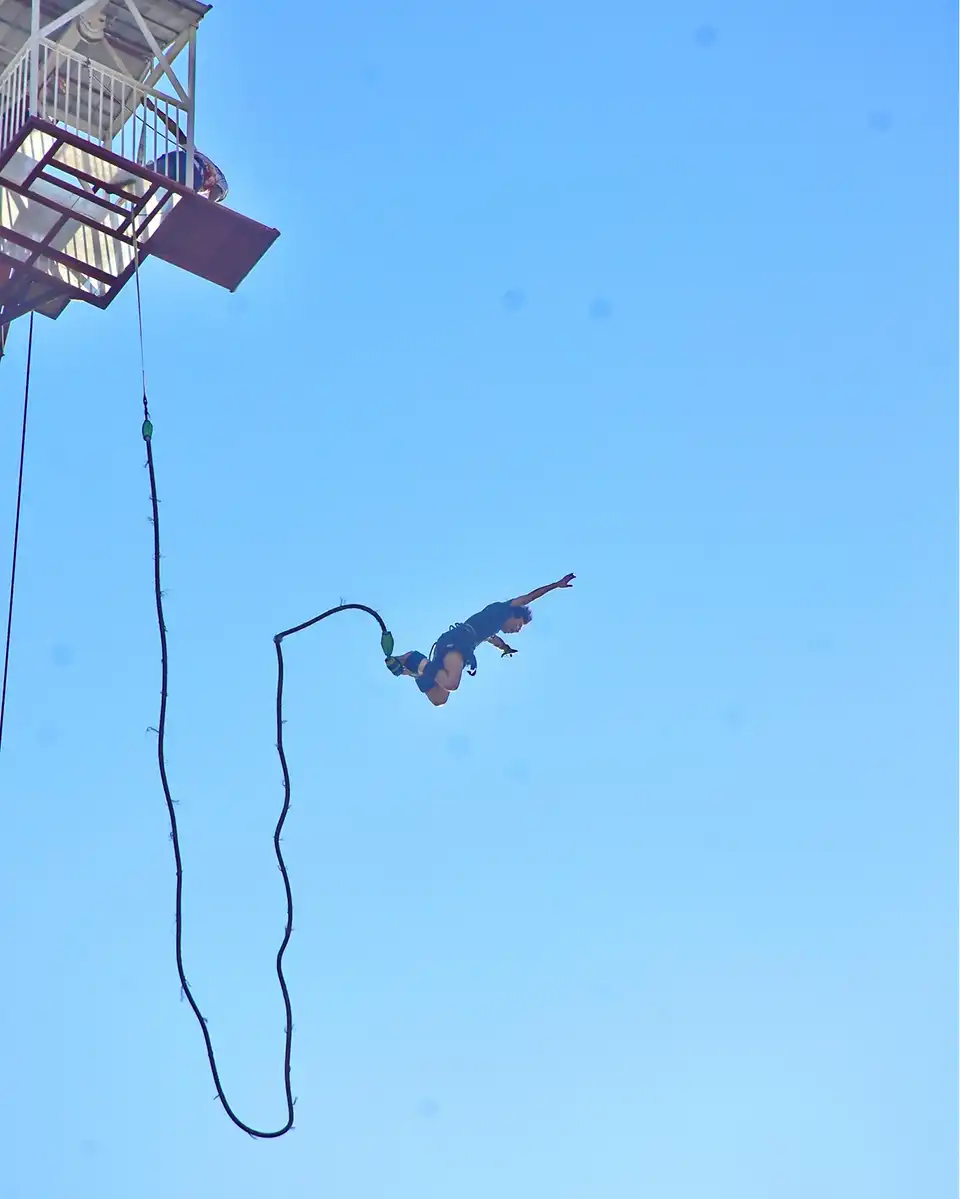 Pattaya: Bungy Jump, Jet Board and Zipline at Changthai Thappraya Safari