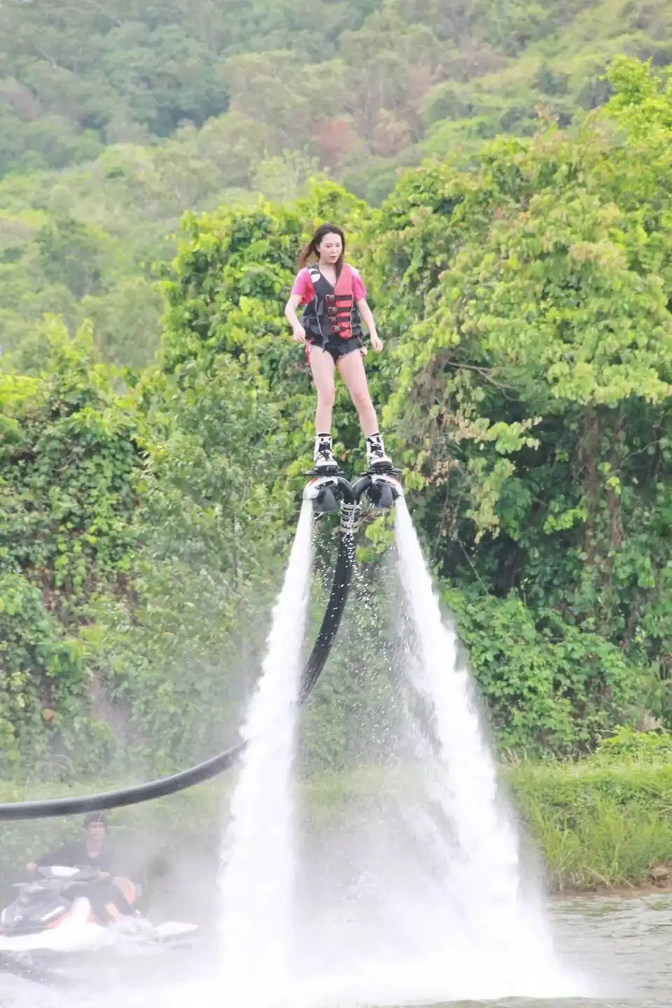 Pattaya: Bungy Jump, Jet Board and Zipline at Changthai Thappraya Safari