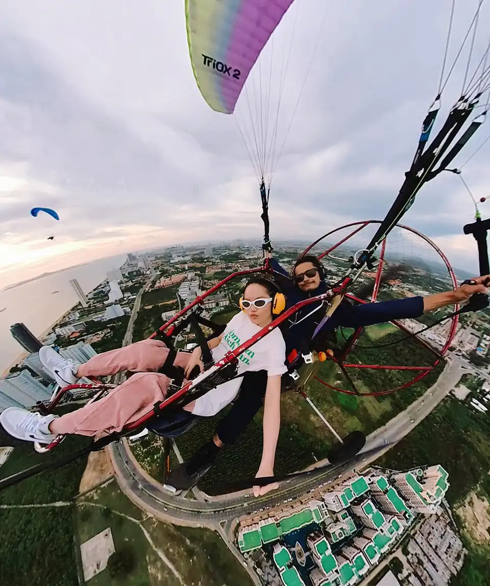 Beach and City Scenic Paramotor by BFA Flying Club