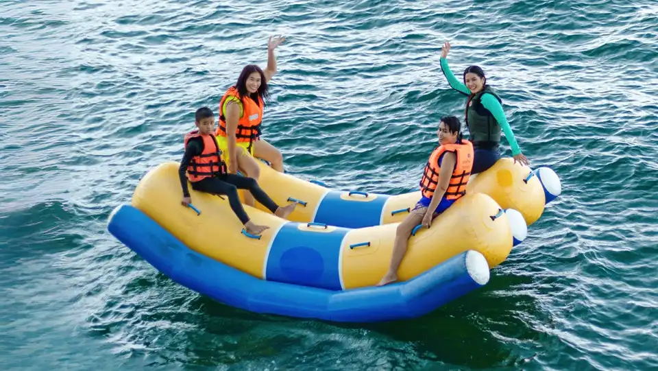 Pattaya: Black Pearl Cruise – Pirate-themed Cruising