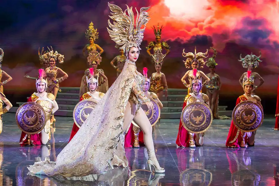 Pattaya: Colosseum Show Pattaya Entry Ticket