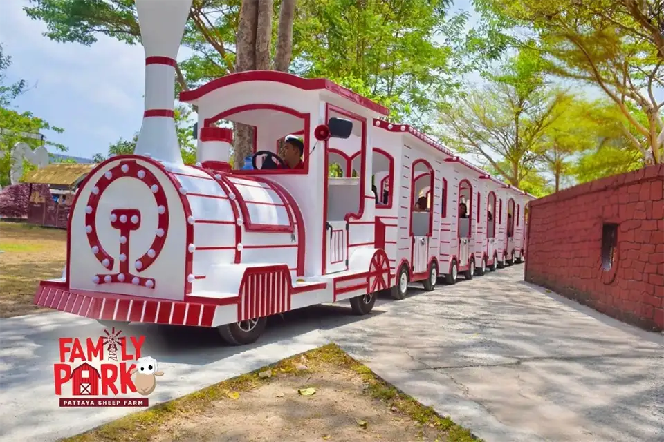 Pattaya: Family Park Pattaya Sheep Farm Ticket