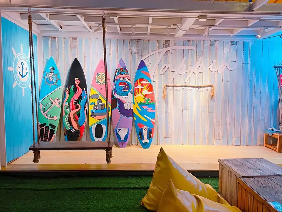 Pattaya: Tappia Floating Cafe and Squid Fishing