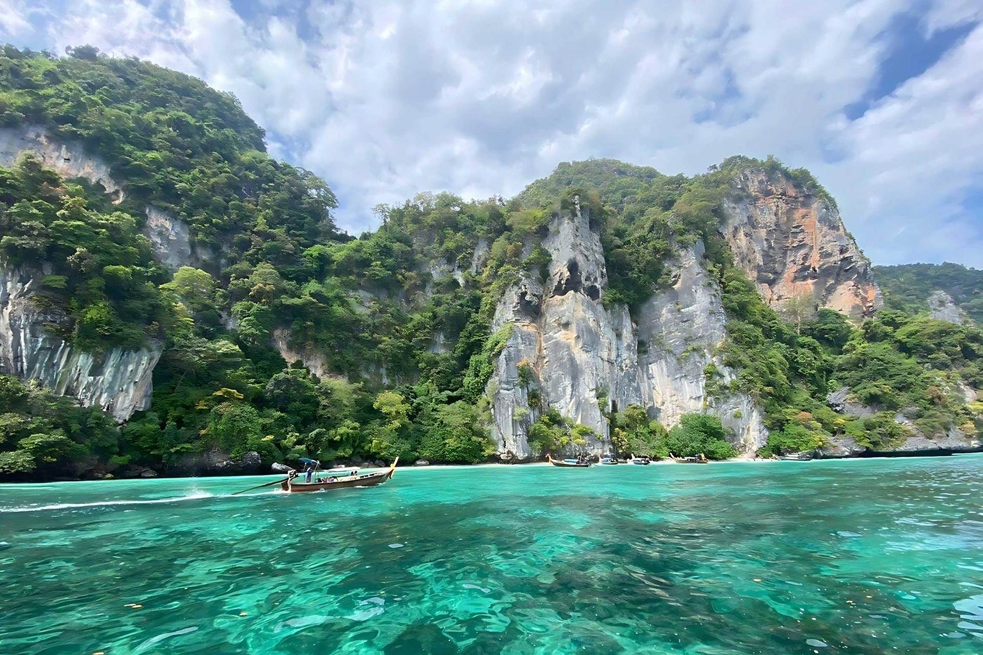 From Phuket: Phi Phi One Day Tour by Flying Dolphine 1