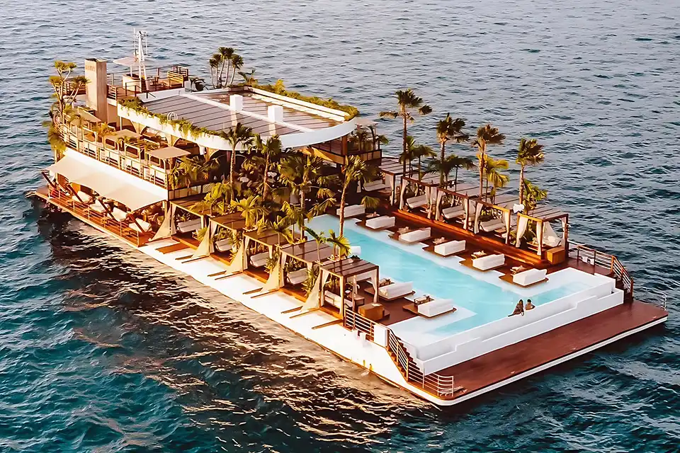 YONA Beach Club: Phuket Incredible Boat Experience